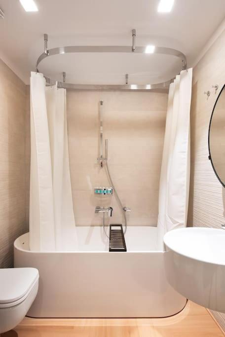 Idyllia - Vesta Luxury Apartment Рим Экстерьер фото
